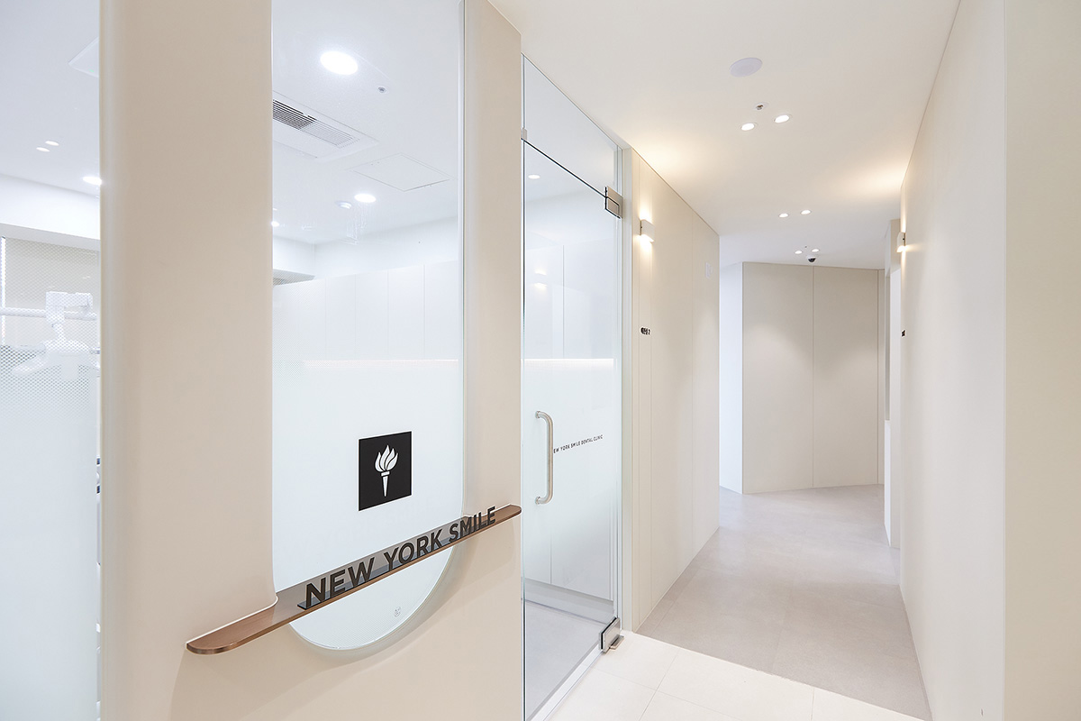 New York Smile Dental Clinic interior view 3