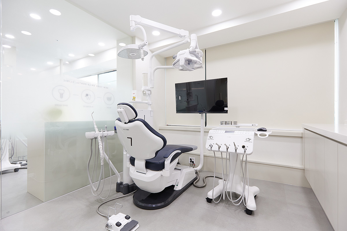 New York Smile Dental Clinic interior view 5