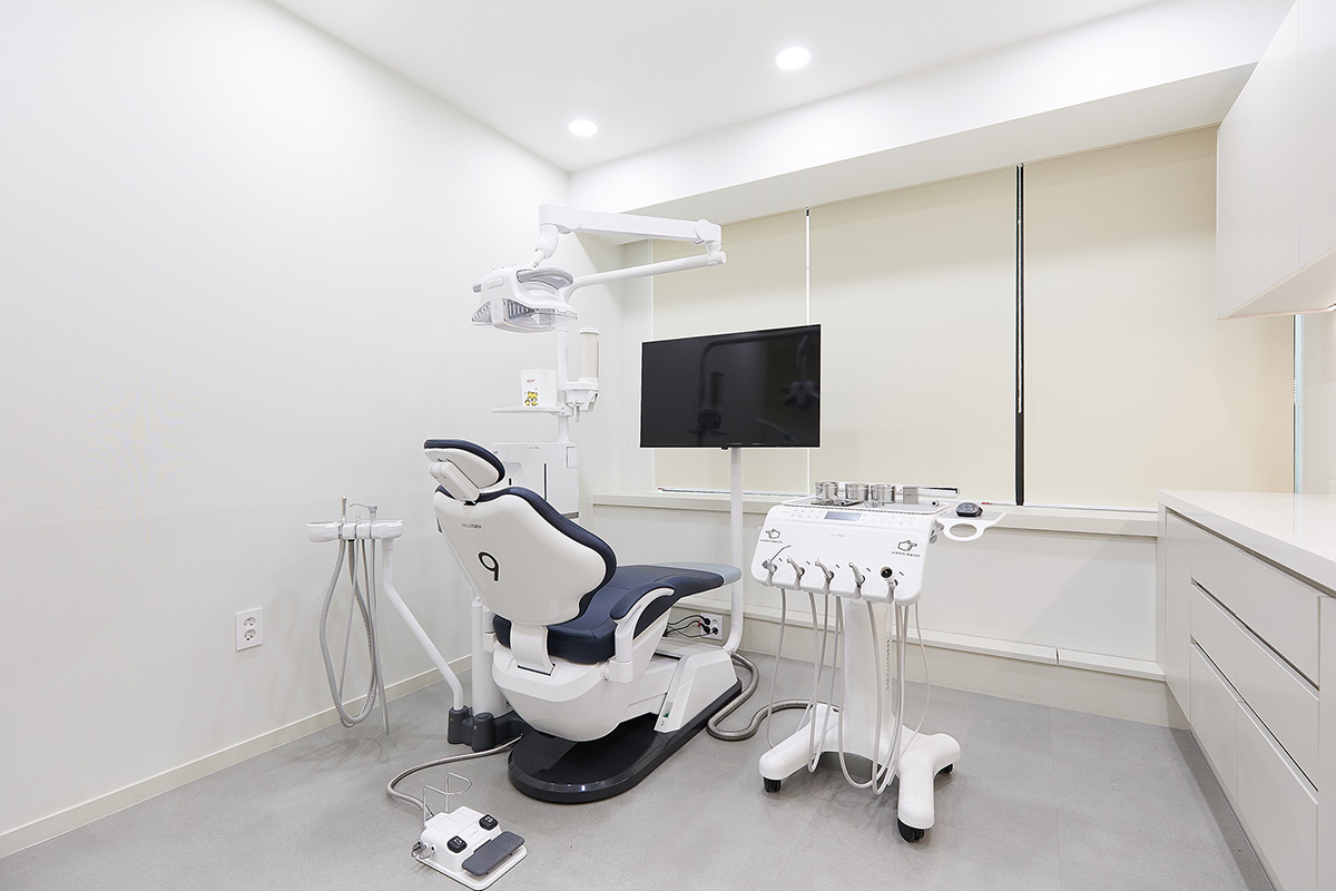 New York Smile Dental Clinic interior view 6